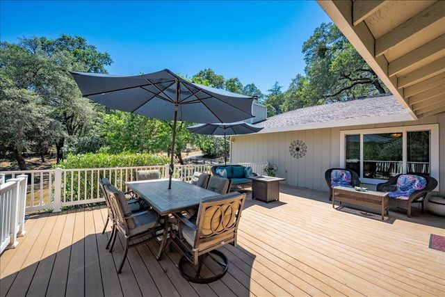 4221 Flying C Rd, Shingle Springs, CA 95682
