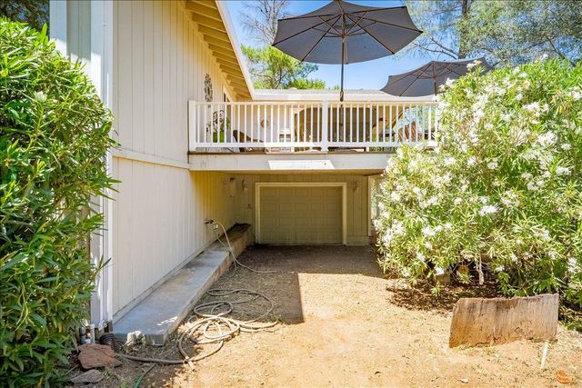 4221 Flying C Rd, Shingle Springs, CA 95682