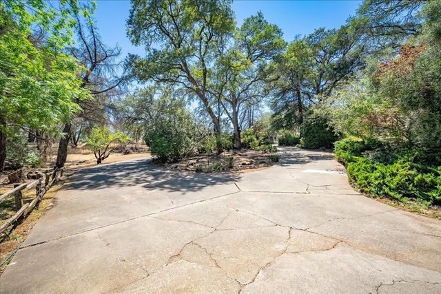 4221 Flying C Rd, Shingle Springs, CA 95682