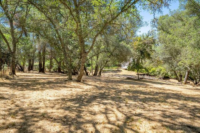4221 Flying C Rd, Shingle Springs, CA 95682