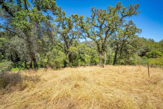 4221 Flying C Rd, Shingle Springs, CA 95682