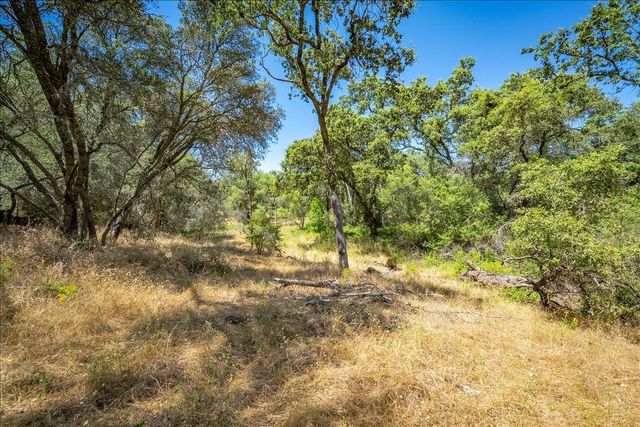 4221 Flying C Rd, Shingle Springs, CA 95682