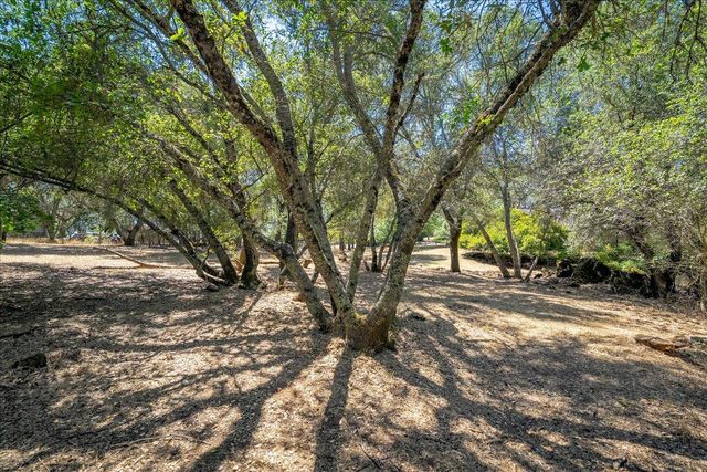 4221 Flying C Rd, Shingle Springs, CA 95682