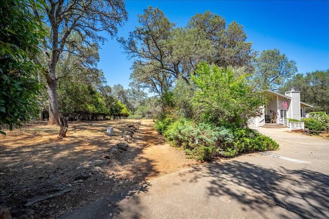 4221 Flying C Rd, Shingle Springs, CA 95682