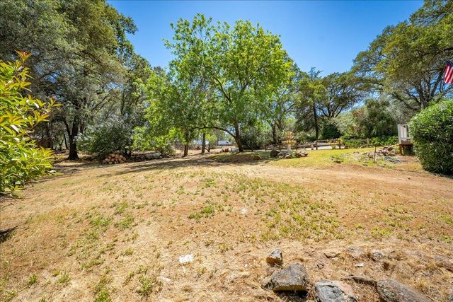 4221 Flying C Rd, Shingle Springs, CA 95682