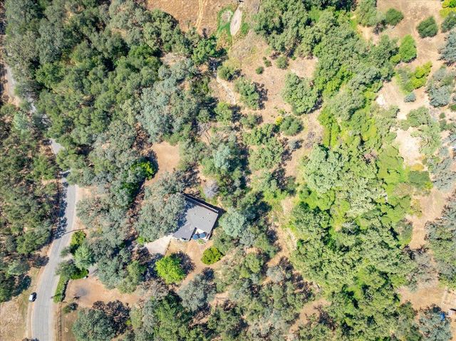 4221 Flying C Rd, Shingle Springs, CA 95682