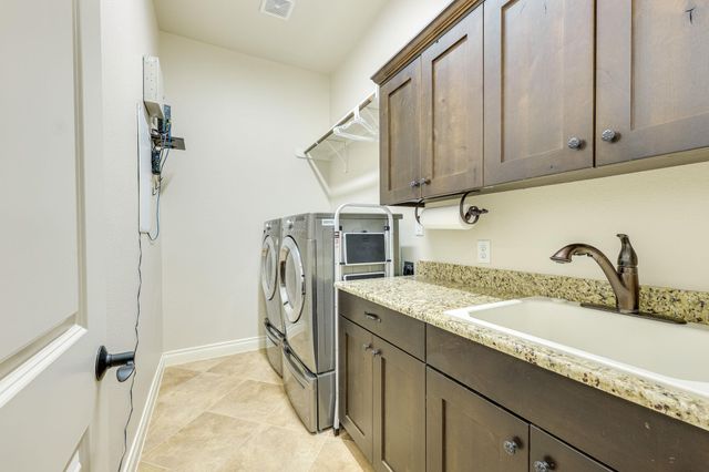 1005 Lakewood Hills TER, Austin, TX 78732