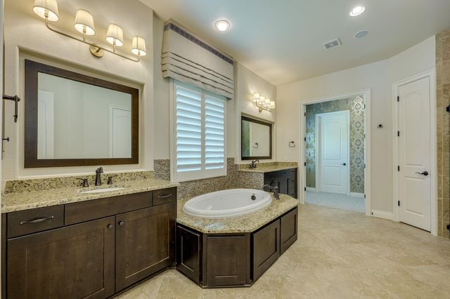 1005 Lakewood Hills TER, Austin, TX 78732