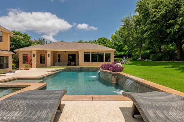 1005 Lakewood Hills TER, Austin, TX 78732