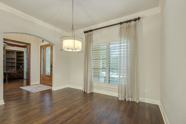 1005 Lakewood Hills TER, Austin, TX 78732