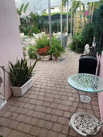 1239 Alton Rd, Miami Beach, FL 33139