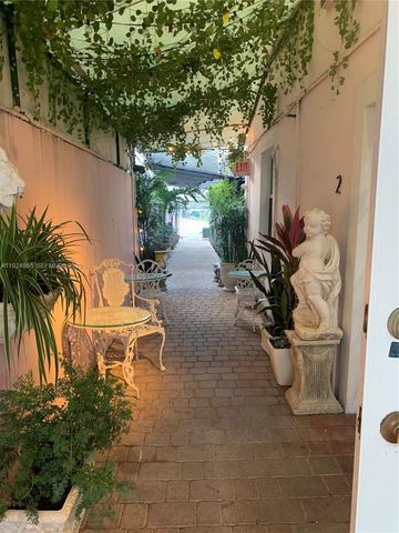 1239 Alton Rd, Miami Beach, FL 33139