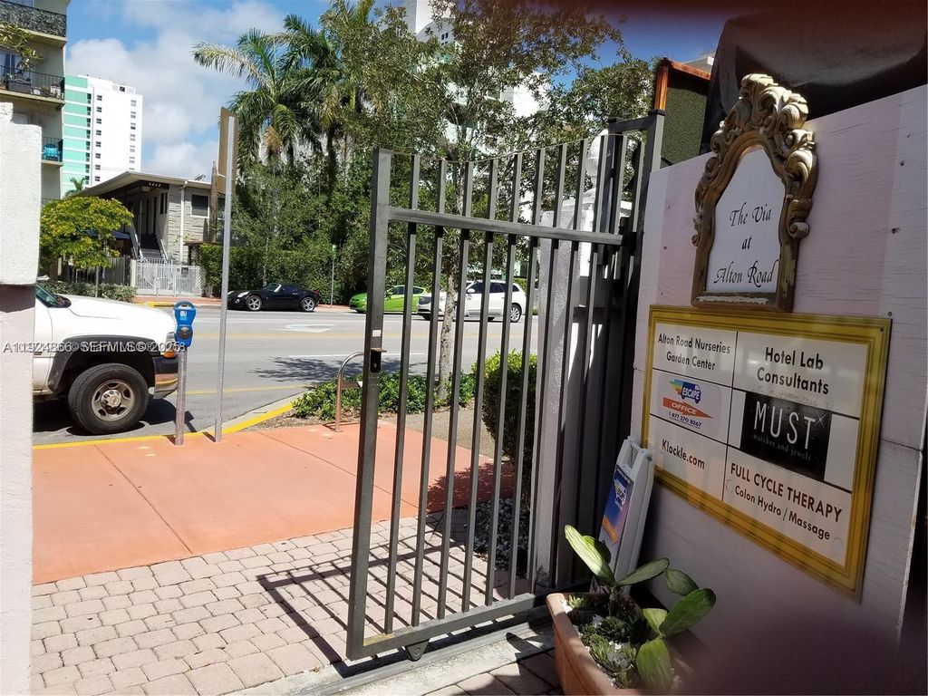 1239 Alton Rd, Miami Beach, FL 33139