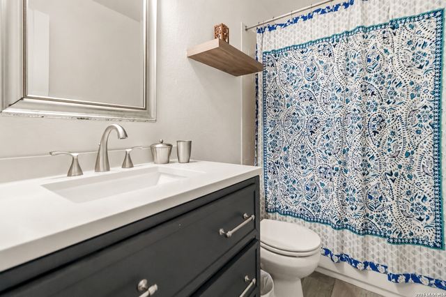 906 Desert Blf, San Antonio, TX 78258