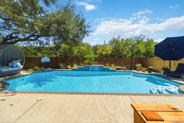 906 Desert Blf, San Antonio, TX 78258