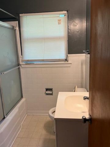 375 Greens Lake Circle, Rossville, GA 30741