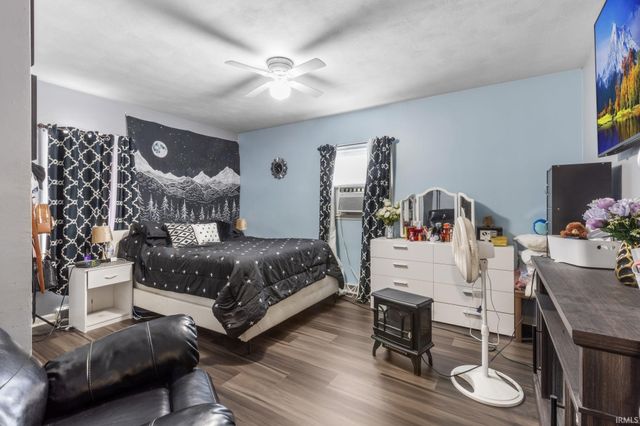 57834 County Road 9, Elkhart, IN 46517