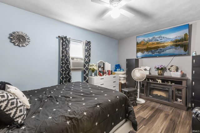 57834 County Road 9, Elkhart, IN 46517