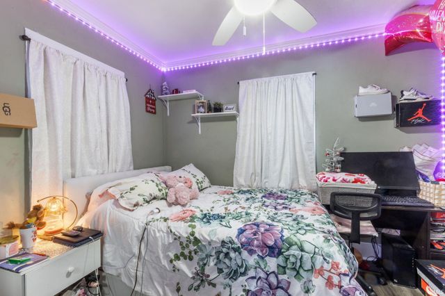 57834 County Road 9, Elkhart, IN 46517