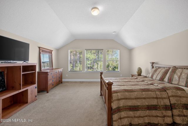 1033 SOUTHERN HILLS Drive, Orange Park, FL 32065