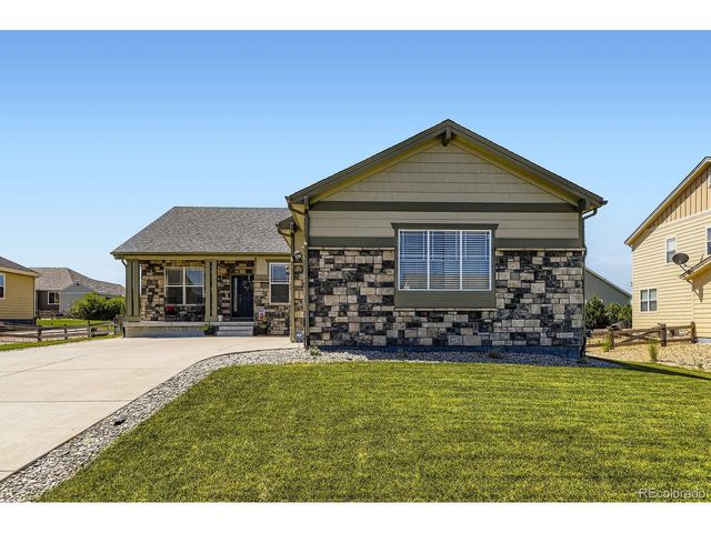 42384 Forest Oaks Dr, Elizabeth, CO 80107