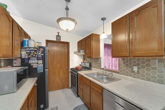 6686 Federal Avenue, Portage, IN 46368