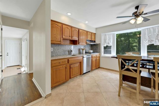44 Sunrise Drive, Montvale, NJ 07645