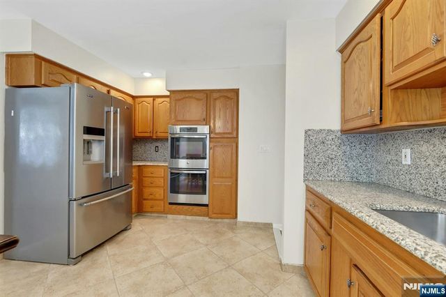 44 Sunrise Drive, Montvale, NJ 07645