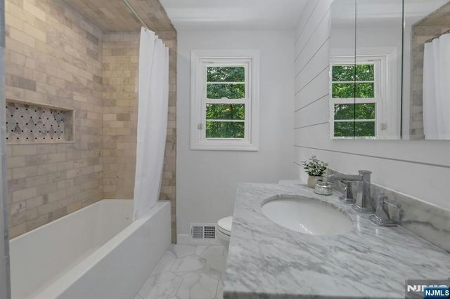 44 Sunrise Drive, Montvale, NJ 07645