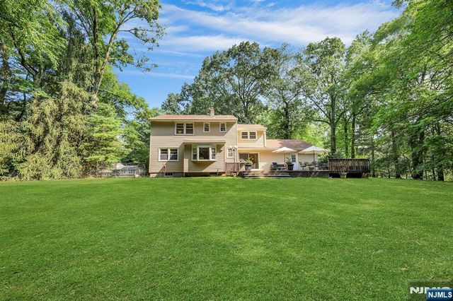 44 Sunrise Drive, Montvale, NJ 07645