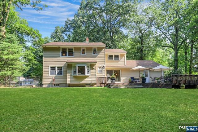 44 Sunrise Drive, Montvale, NJ 07645