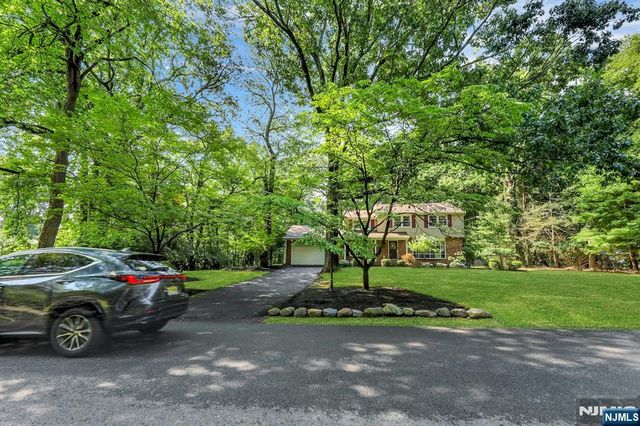 44 Sunrise Drive, Montvale, NJ 07645