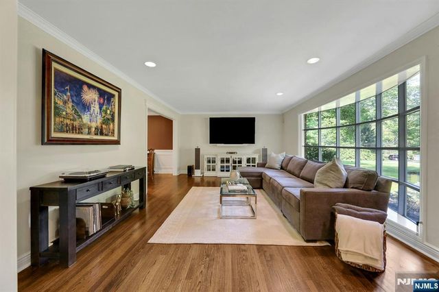 44 Sunrise Drive, Montvale, NJ 07645