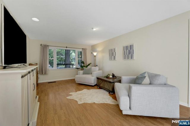 44 Sunrise Drive, Montvale, NJ 07645