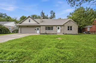 1904 Farrington Dr, Louisville, KY 40216