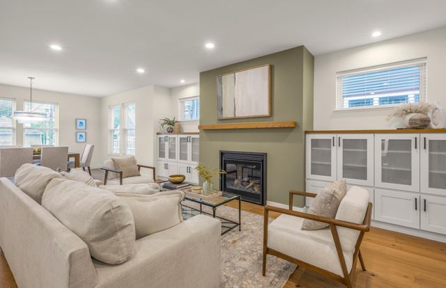 3213 Holmes Avenue S, Minneapolis, MN 55408
