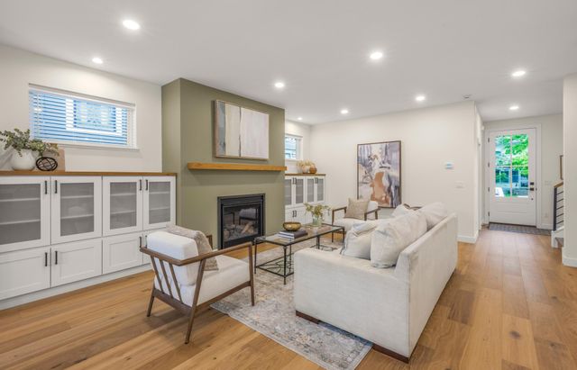 3213 Holmes Avenue S, Minneapolis, MN 55408