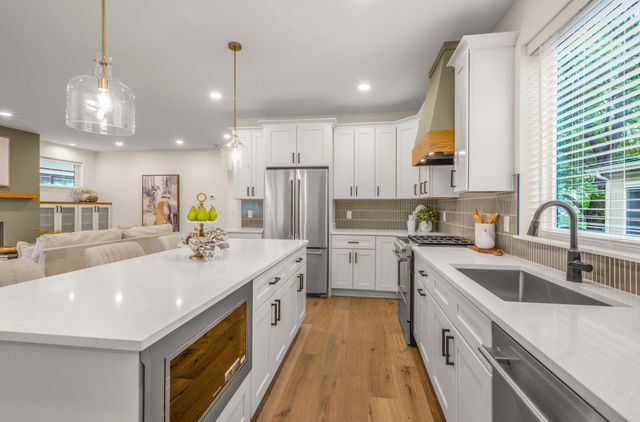 3213 Holmes Avenue S, Minneapolis, MN 55408