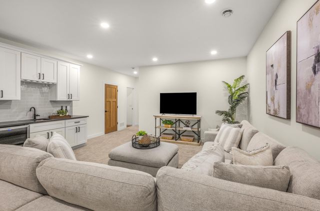 3213 Holmes Avenue S, Minneapolis, MN 55408