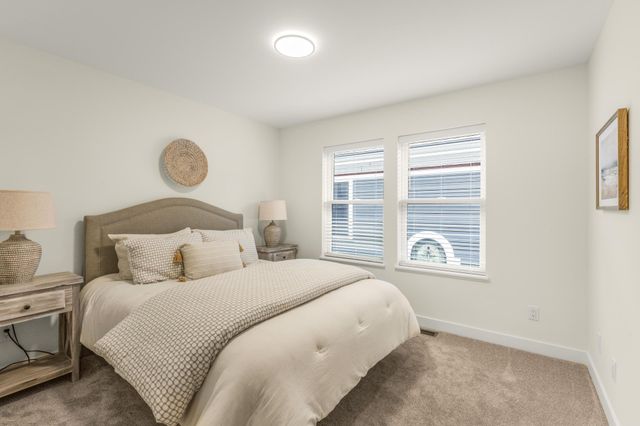 3213 Holmes Avenue S, Minneapolis, MN 55408