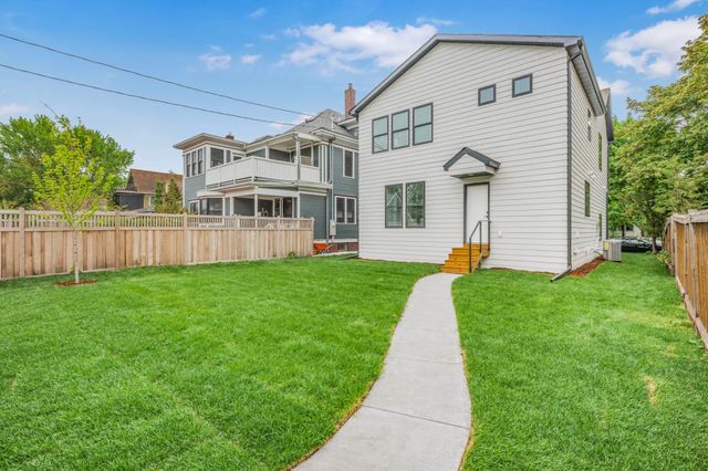 3213 Holmes Avenue S, Minneapolis, MN 55408