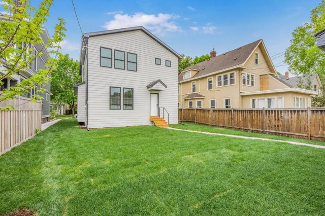 3213 Holmes Avenue S, Minneapolis, MN 55408