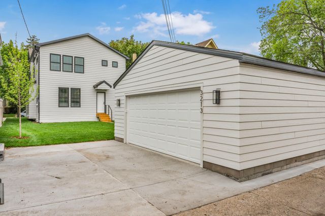 3213 Holmes Avenue S, Minneapolis, MN 55408