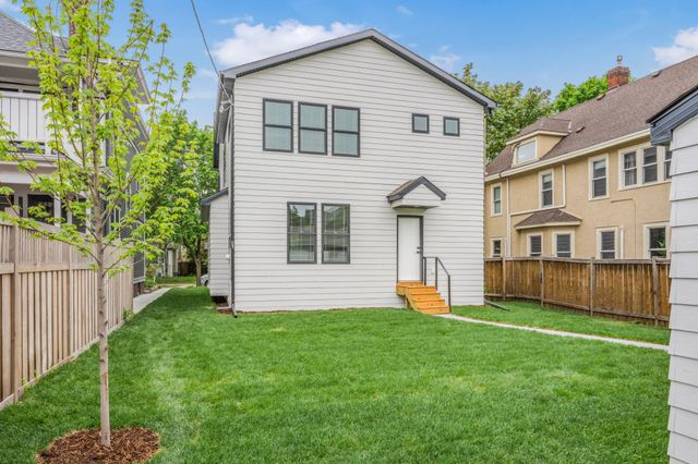 3213 Holmes Avenue S, Minneapolis, MN 55408