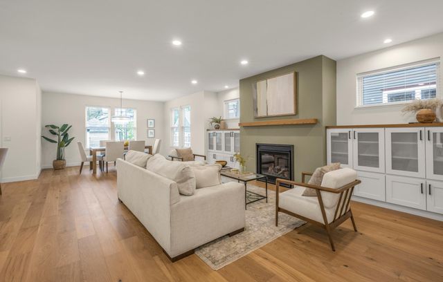 3213 Holmes Avenue S, Minneapolis, MN 55408