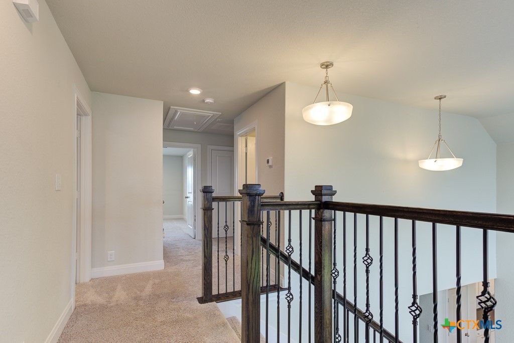 Image 20 of property listing at 2230 Hoja Avenue, New Braunfels, TX 78132