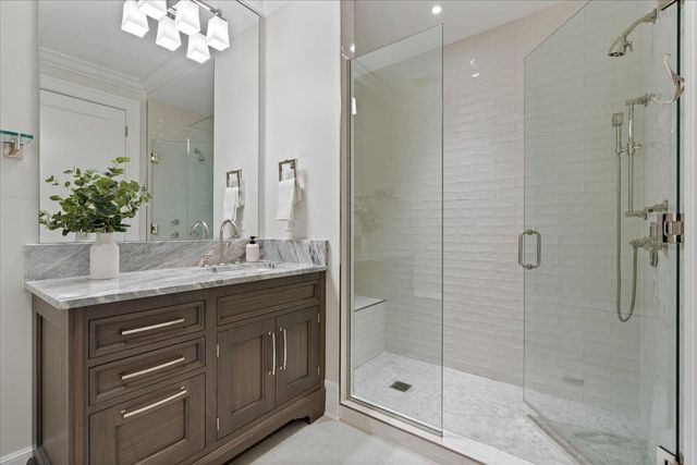 9 W Walton Street 702, Chicago, IL 60610