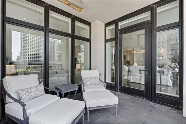 9 W Walton Street 702, Chicago, IL 60610