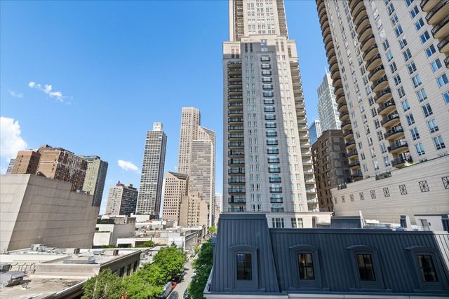 9 W Walton Street 702, Chicago, IL 60610