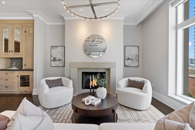 9 W Walton Street 702, Chicago, IL 60610
